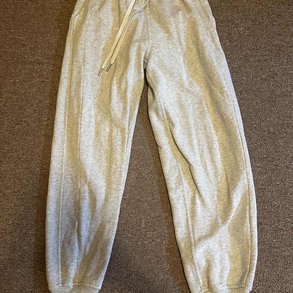 Lululemon Athletica Light Gray Sweatpants